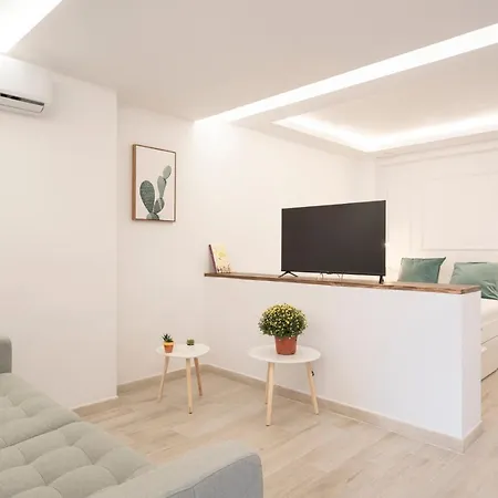 Apartamento Estudio Tranquilo A Un Paso De La Vibrante Malaga *